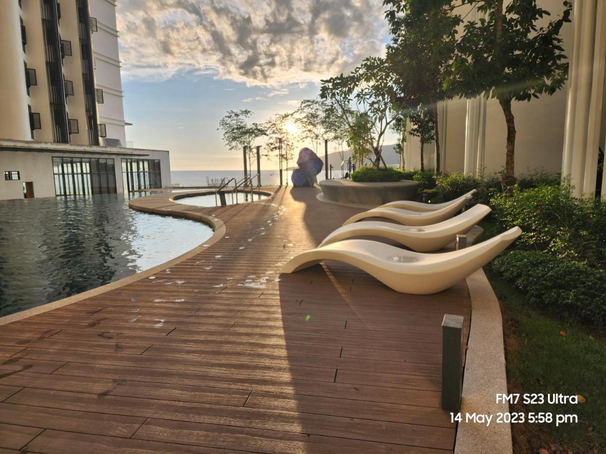 Seaview Luxury Suites At The Shore 코타키나발루 외부 사진