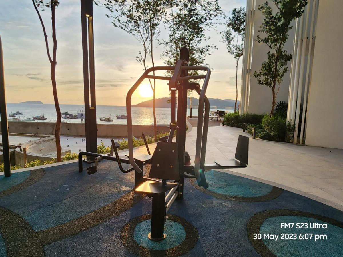 Seaview Luxury Suites At The Shore 코타키나발루 외부 사진